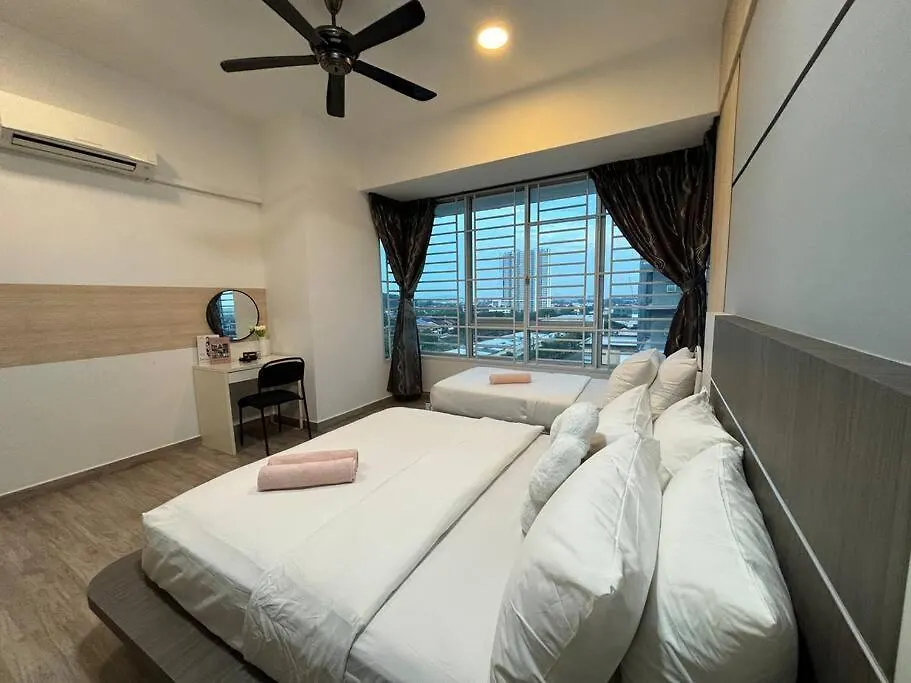 Mount Austin #Akademik Suite Modern Style 1-3Pax Johor Bahru