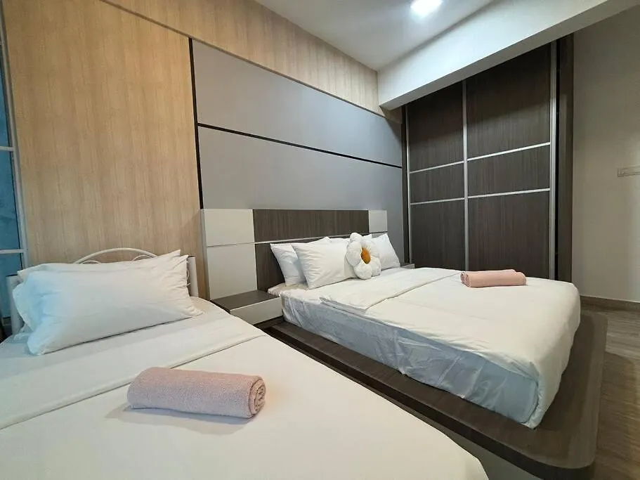 Mount Austin #Akademik Suite Modern Style 1-3Pax Johor Bahru 0*,